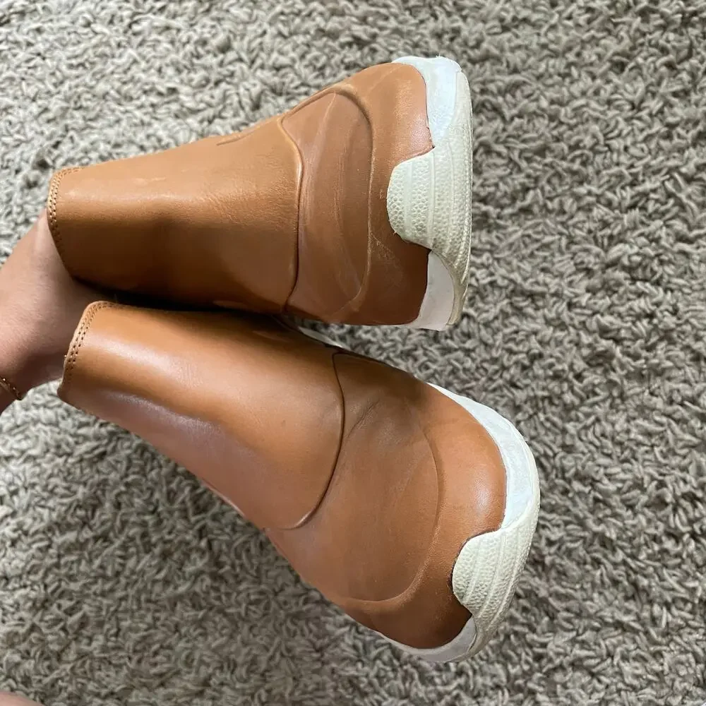 Nike Women's Air Max Thea Mid Sneaker Boots Chelsea boot in Ale Brown size 8.5